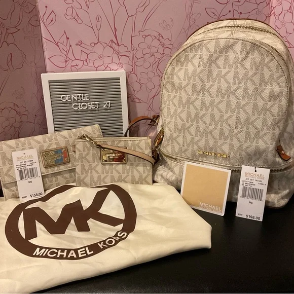 Michael Kors MK Monogram Backpack w/Checkbook and Wristlet Wallet Plus Dust Bag Brand new sets all come bagged! 150$-160$ A set ✨?? White  main image 3